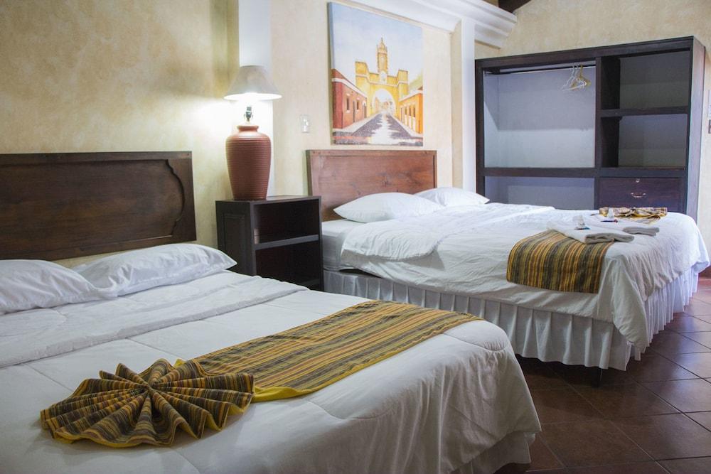 Hotel Y Galeria Uxlabil Antigua Zewnętrze zdjęcie
