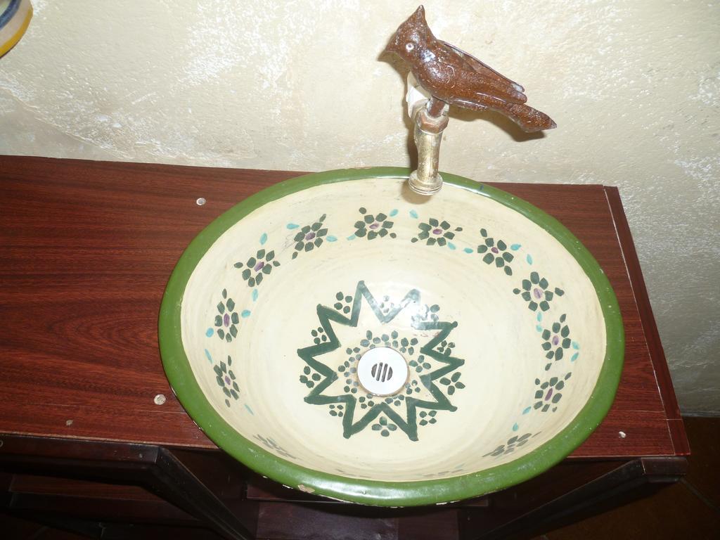 Hotel Y Galeria Uxlabil Antigua Zewnętrze zdjęcie