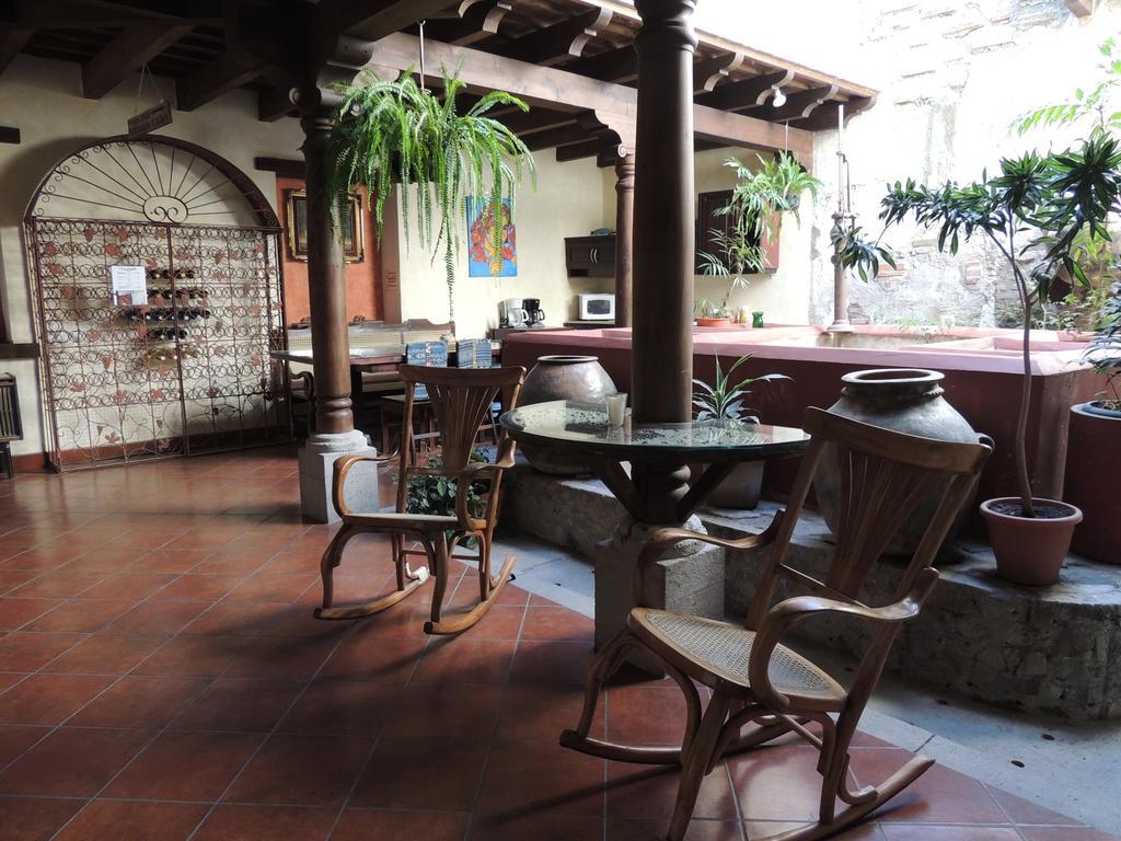 Hotel Y Galeria Uxlabil Antigua Zewnętrze zdjęcie
