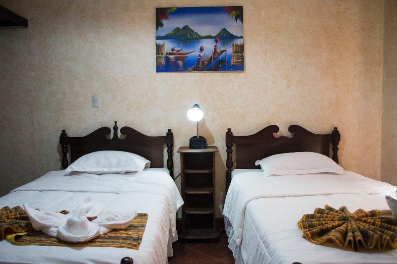 Hotel Y Galeria Uxlabil Antigua Zewnętrze zdjęcie