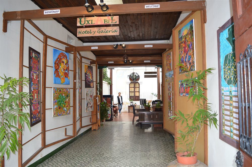 Hotel Y Galeria Uxlabil Antigua Zewnętrze zdjęcie