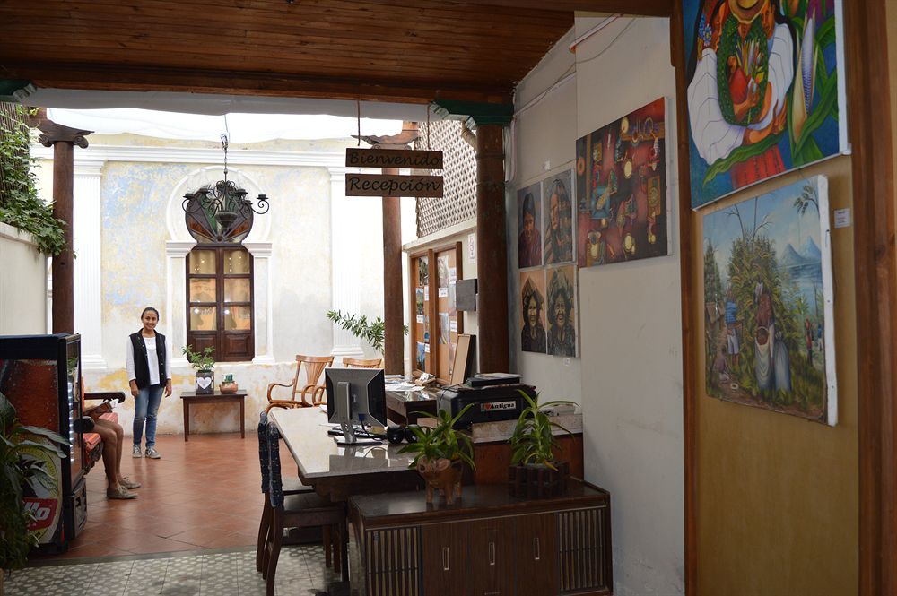 Hotel Y Galeria Uxlabil Antigua Zewnętrze zdjęcie