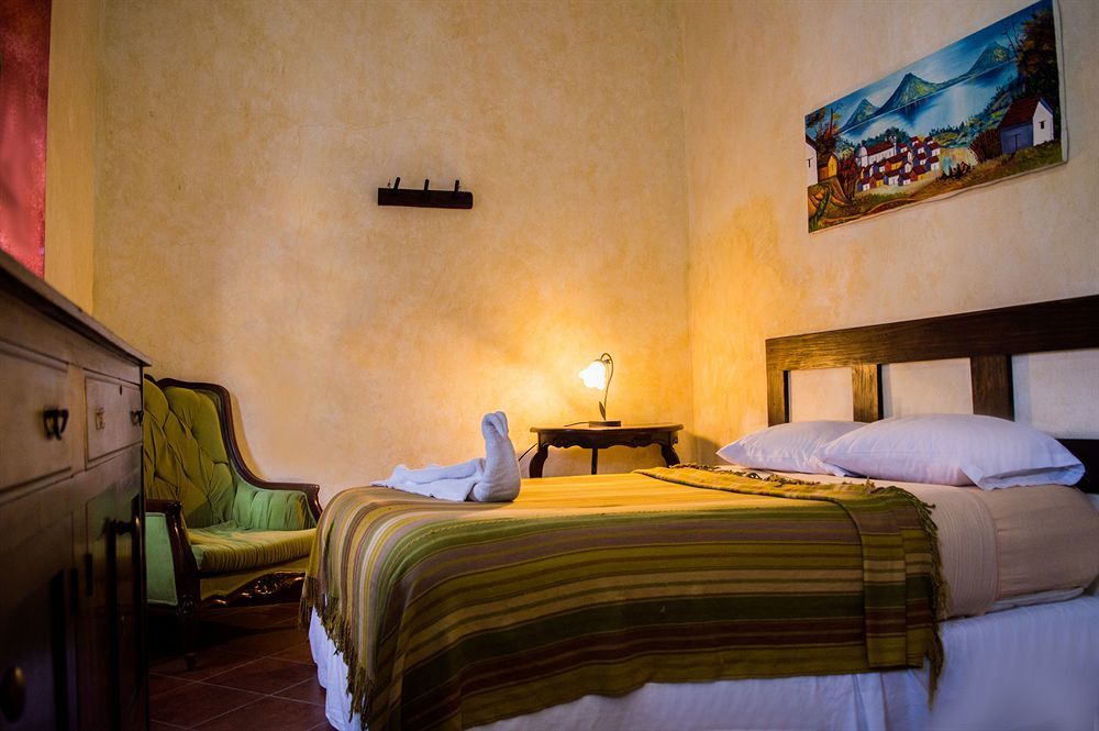 Hotel Y Galeria Uxlabil Antigua Zewnętrze zdjęcie