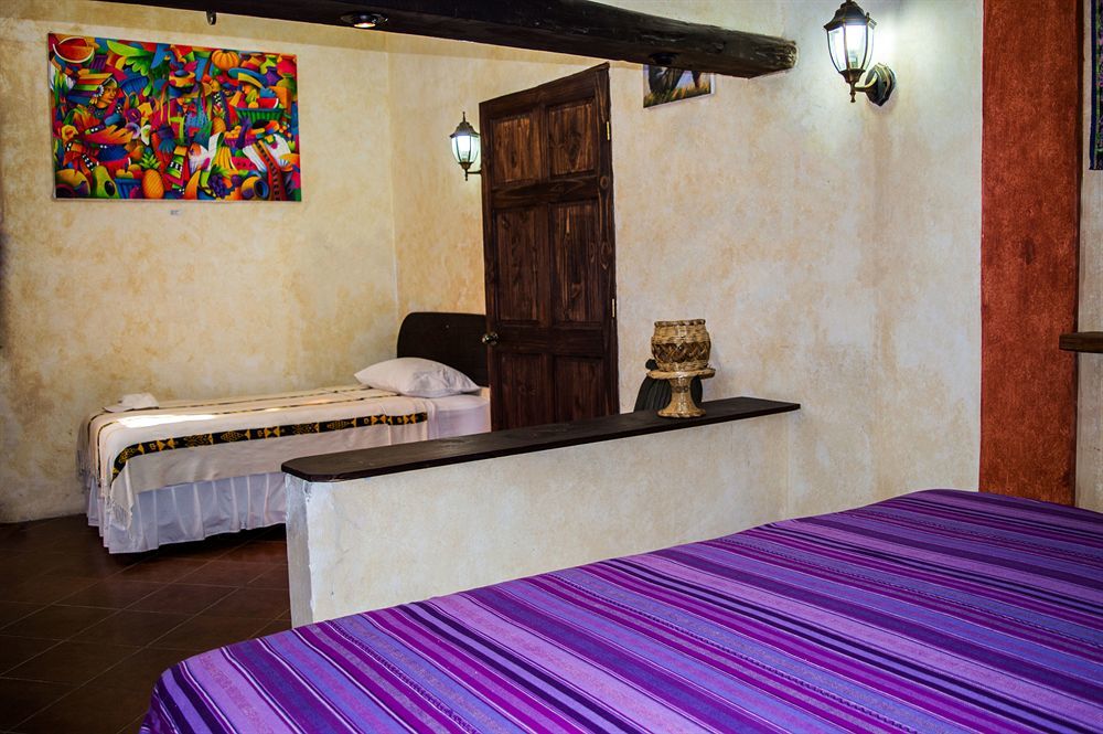 Hotel Y Galeria Uxlabil Antigua Zewnętrze zdjęcie