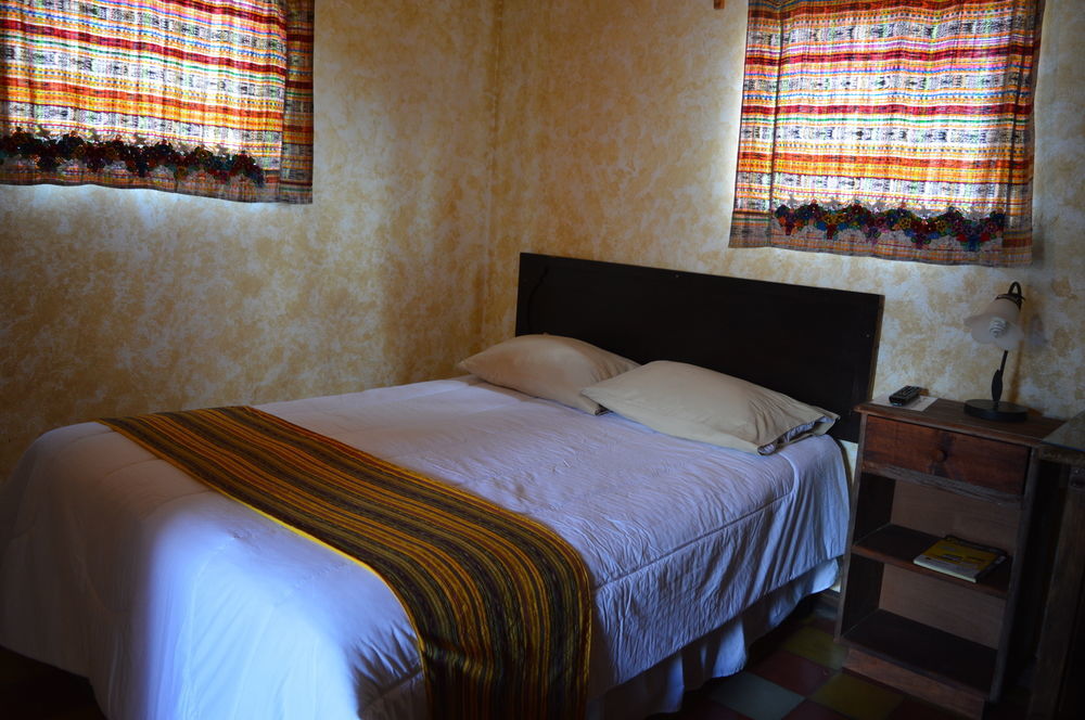 Hotel Y Galeria Uxlabil Antigua Zewnętrze zdjęcie