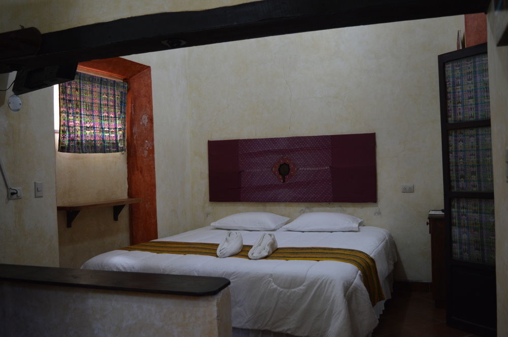Hotel Y Galeria Uxlabil Antigua Zewnętrze zdjęcie