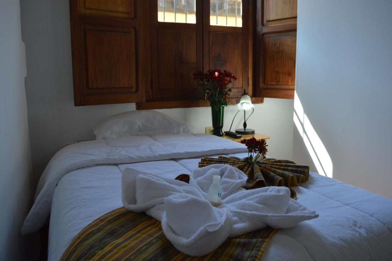 Hotel Y Galeria Uxlabil Antigua Zewnętrze zdjęcie